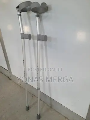 Photo - New Crutches፶₫Cranch፰∝Crunch፪⎦Crach፰0crutches