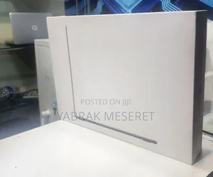 Photo - New Laptop Apple MacBook Air 2024 M3 15-Inch 8GB Apple M3 SSD 256GB