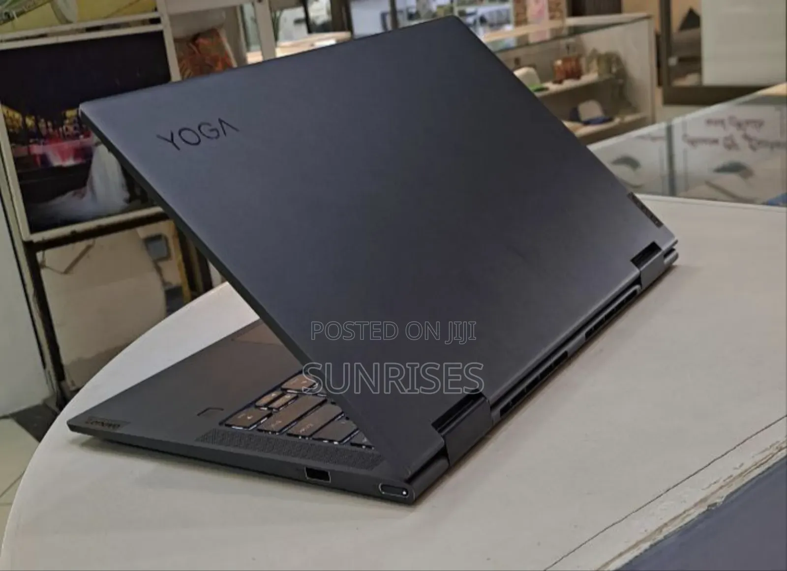 New Laptop Lenovo Yoga 710 16GB Intel Core I7 SSD 512GB