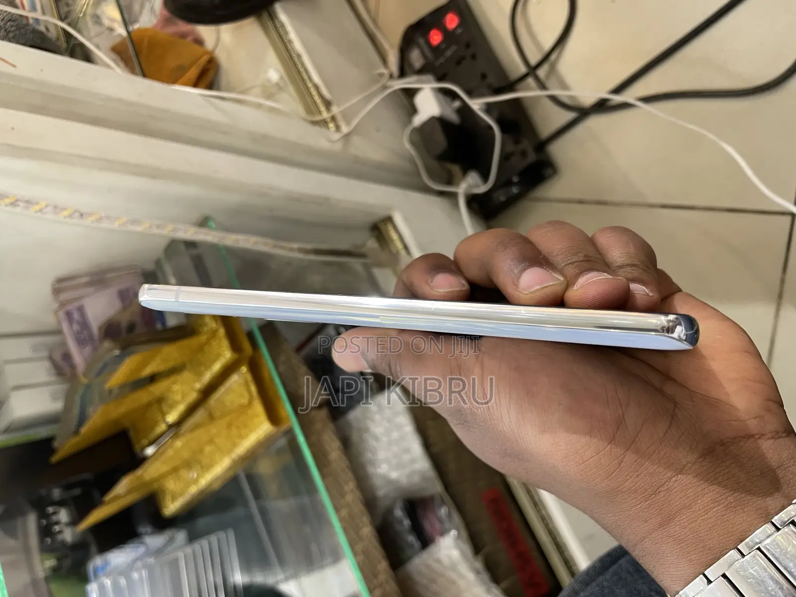 New Samsung Galaxy A90 5G 128 GB White