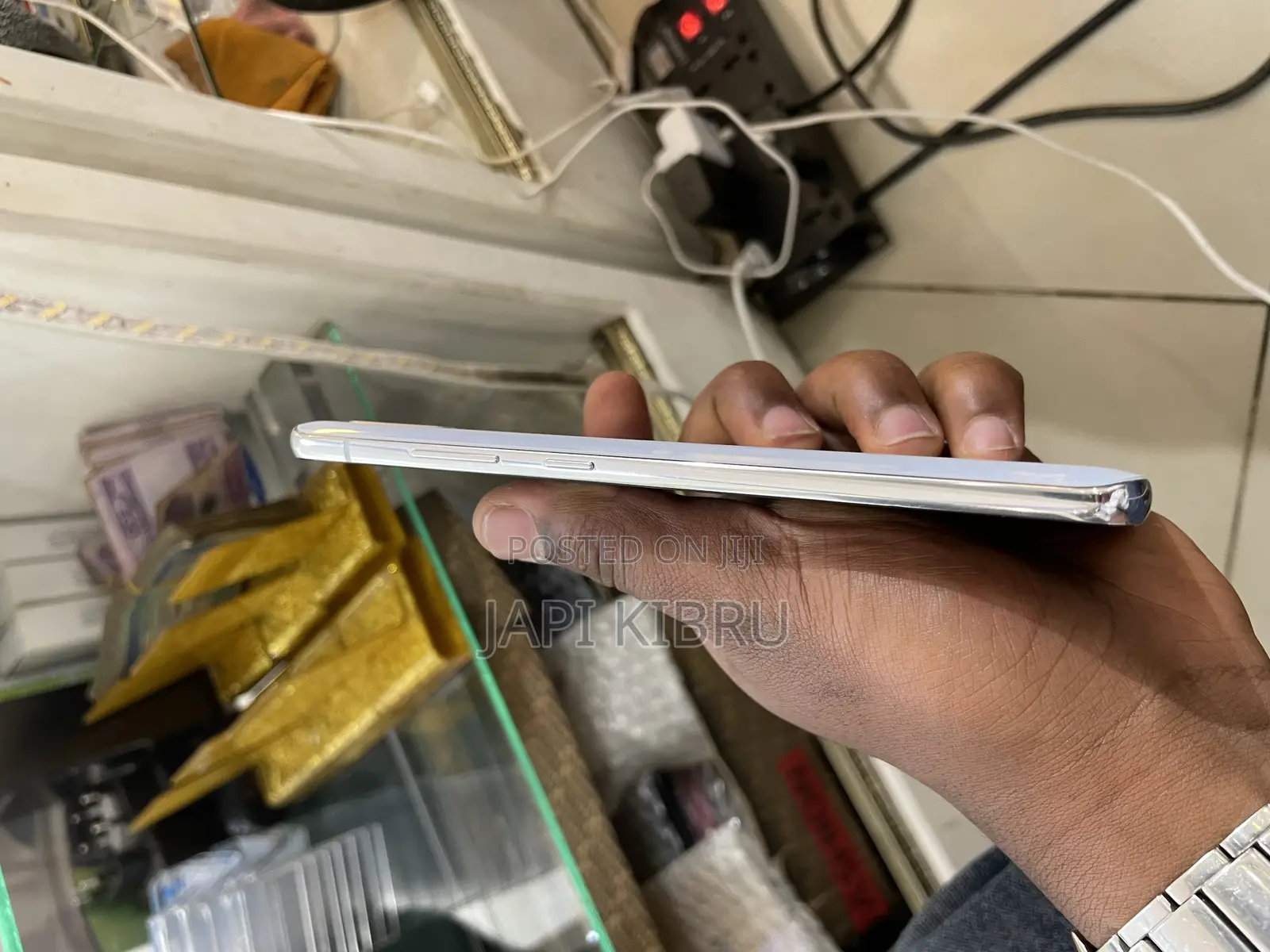 New Samsung Galaxy A90 5G 128 GB White