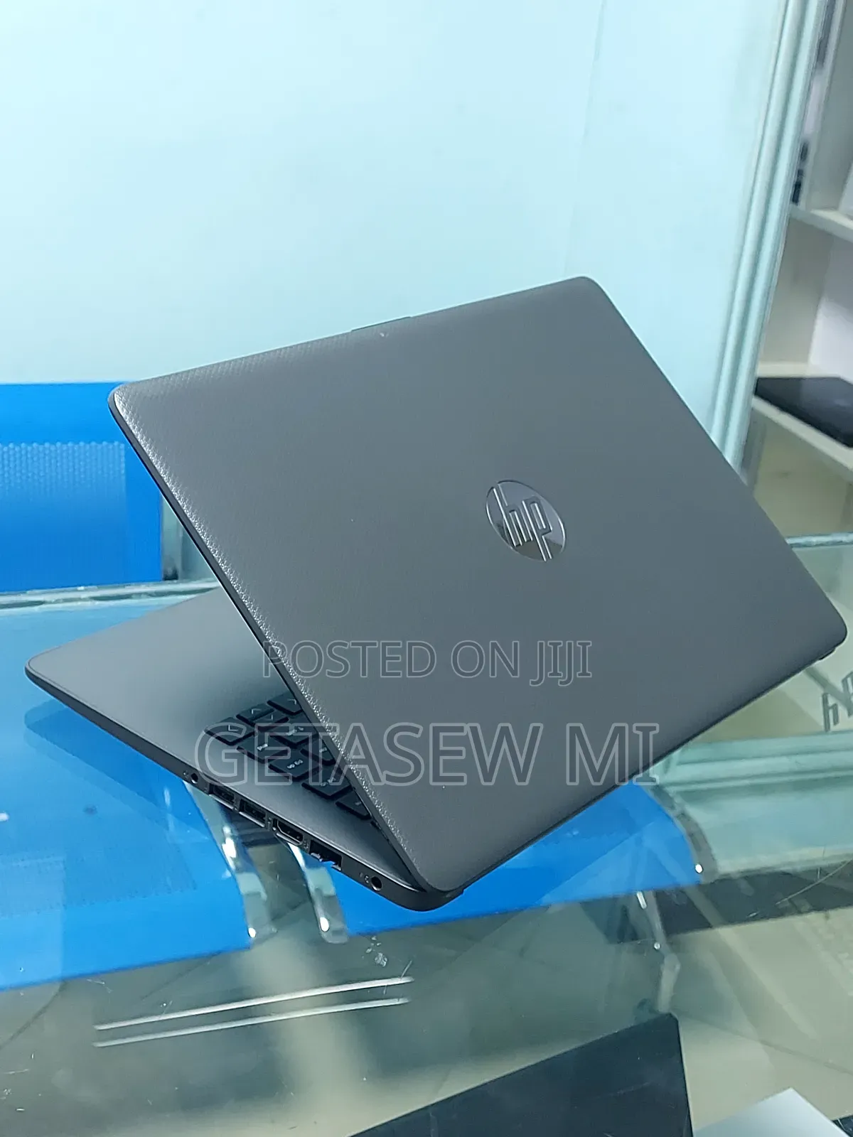 New Laptop HP Stream Notebook 4GB Intel Core I3 HDD 1T