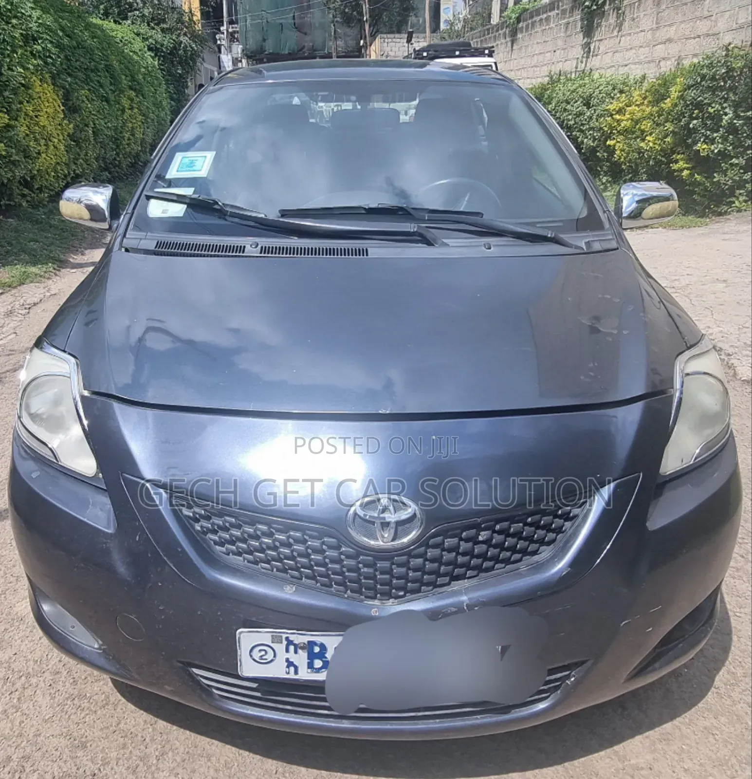 Toyota Yaris 2011 Gray