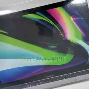 New Laptop Apple MacBook Pro 2022 M2 8GB Apple M2 SSD 256GB
