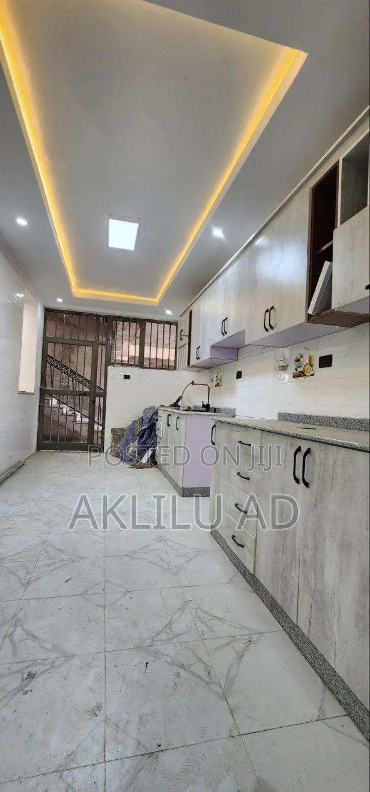 Furnished 3bdrm Apartment in Bole Ayat for sale