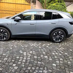 Photo - Volkswagen ID.4 2023 Gray