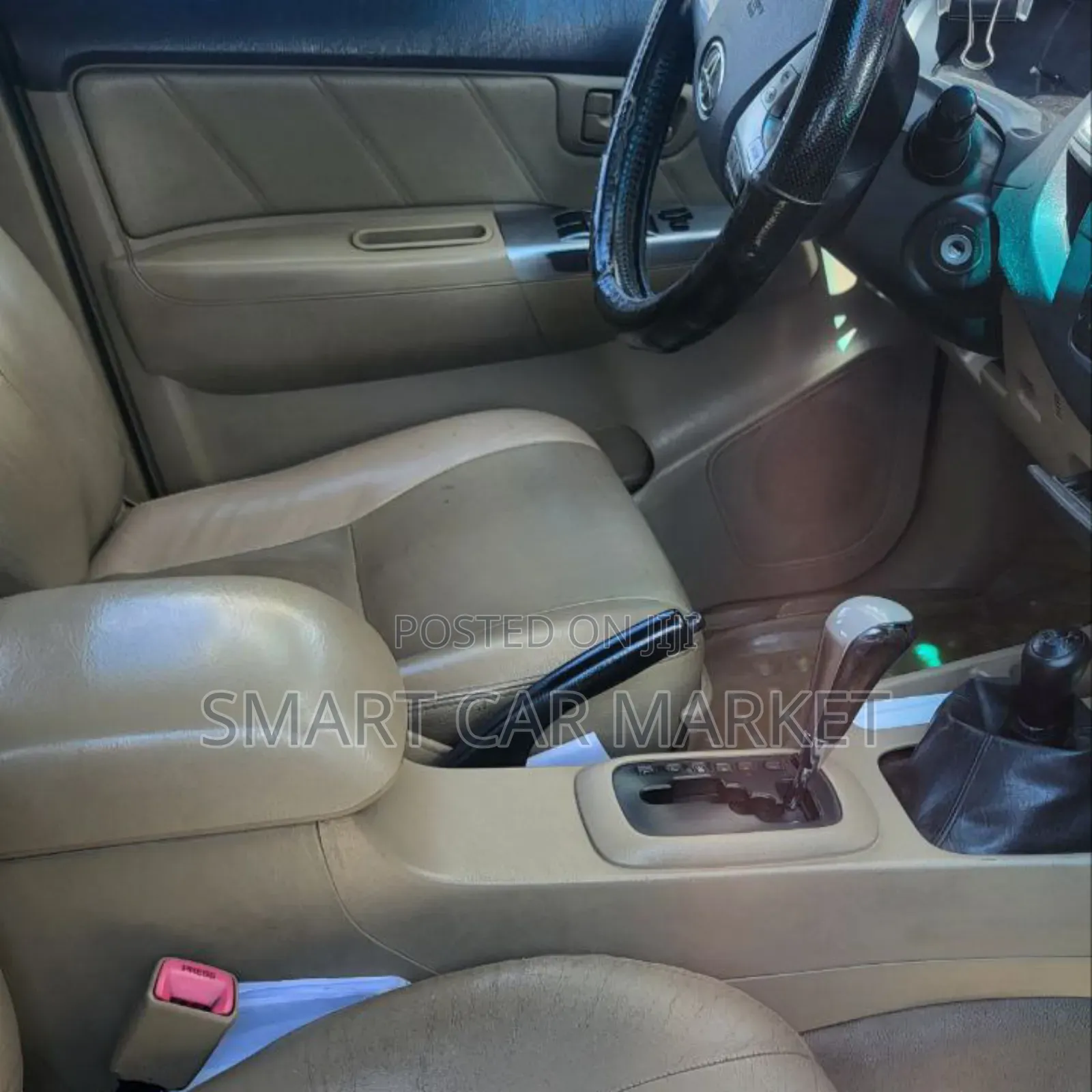 Toyota Hilux 2013 Gold