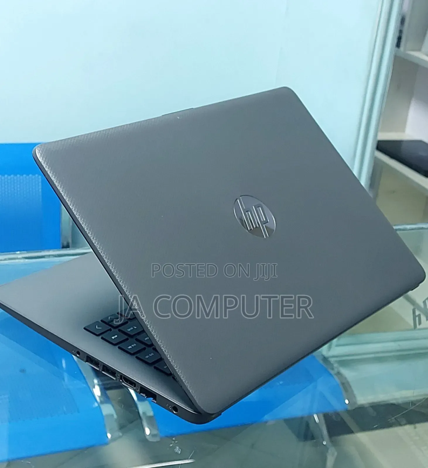 New Laptop HP Stream Notebook 8GB Intel Core I3 HDD 1T