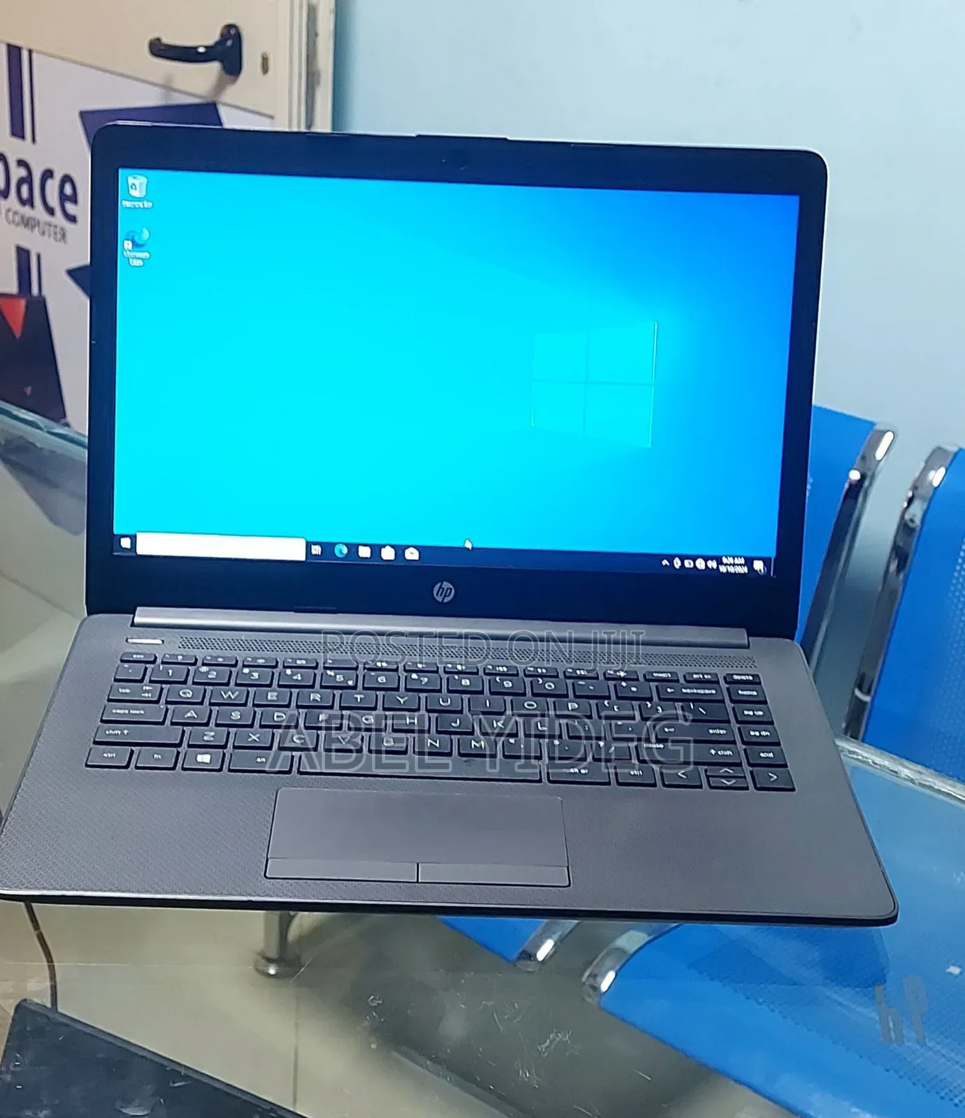 New Laptop HP Stream Notebook 8GB Intel Core I3 HDD 1T