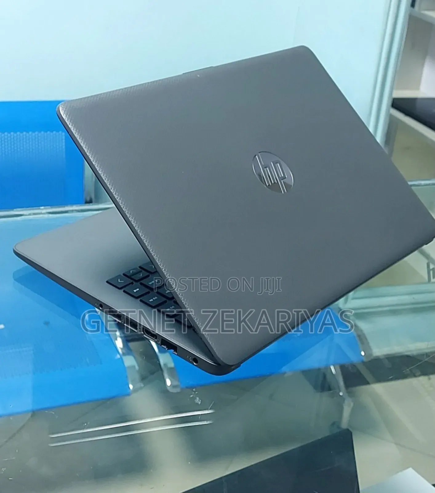 New Laptop HP Stream Notebook 8GB Intel Core I3 HDD 1T