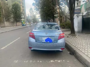 Toyota Yaris 2014 Blue