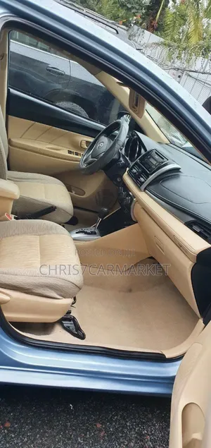 Toyota Yaris 2014 Blue