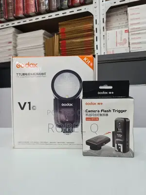 Photo - Godox V1 Speedlight