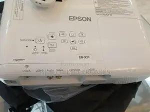 EPSON X51 Projector