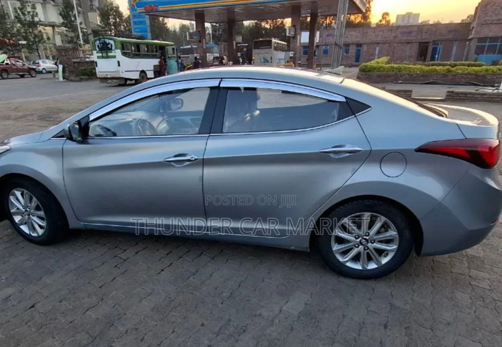 Hyundai Avante 2015 Silver