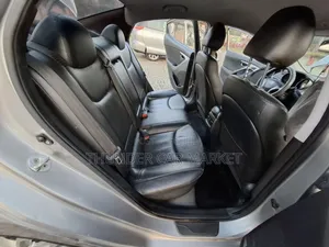 Hyundai Avante 2015 Silver