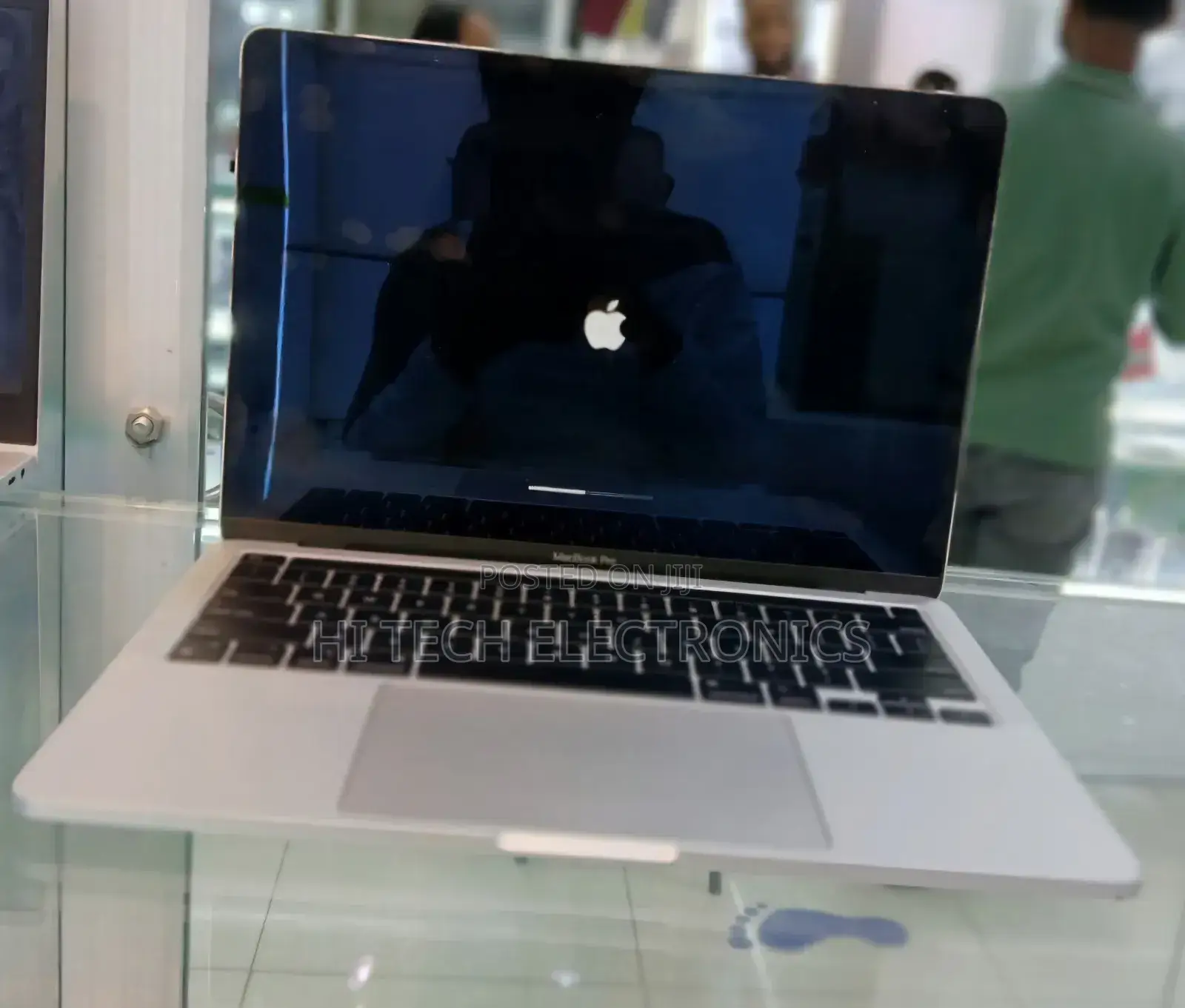 New Laptop Apple MacBook Pro 2019 8GB Apple M2 SSD 256GB