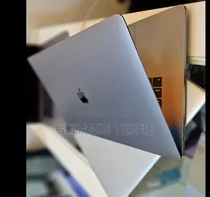 New Laptop Apple MacBook 2018 32GB Intel Core i9 SSD 1T