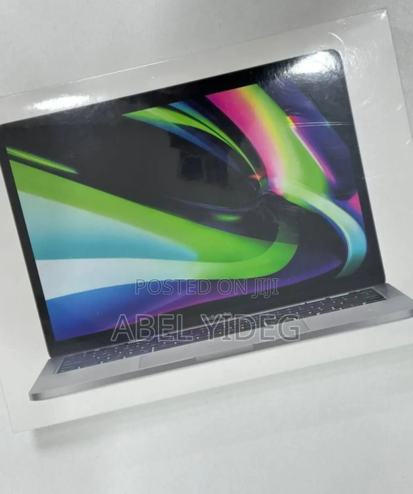 New Laptop Apple MacBook Pro 2022 M2 8GB Apple M2 SSD 256GB