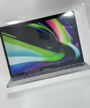 New Laptop Apple MacBook Pro 2022 M2 8GB Apple M2 SSD 256GB
