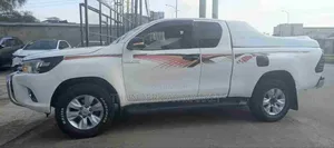 Toyota Hilux 2017 White