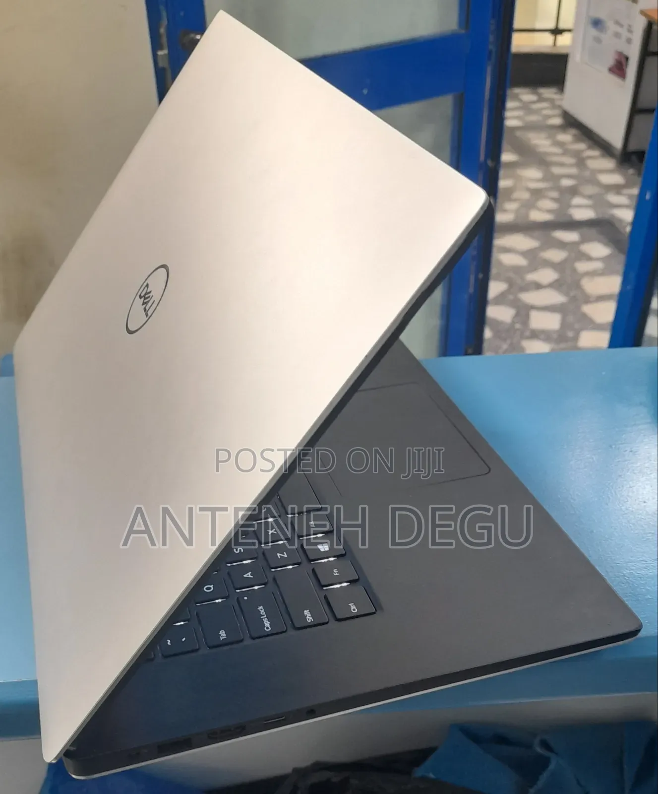 New Laptop Dell XPS 15 16GB Intel Core I7 SSD 512GB