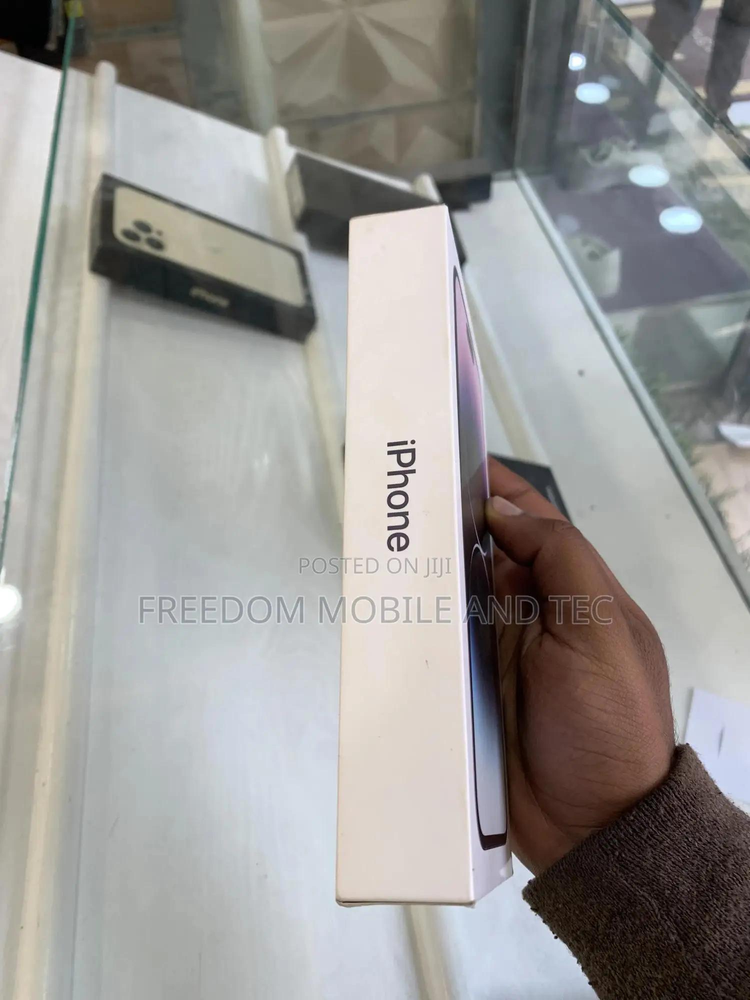 New Apple iPhone 14 Pro Max 256 GB Purple