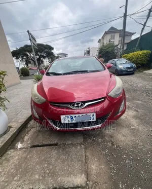 Photo - Hyundai Elantra 2012 Red