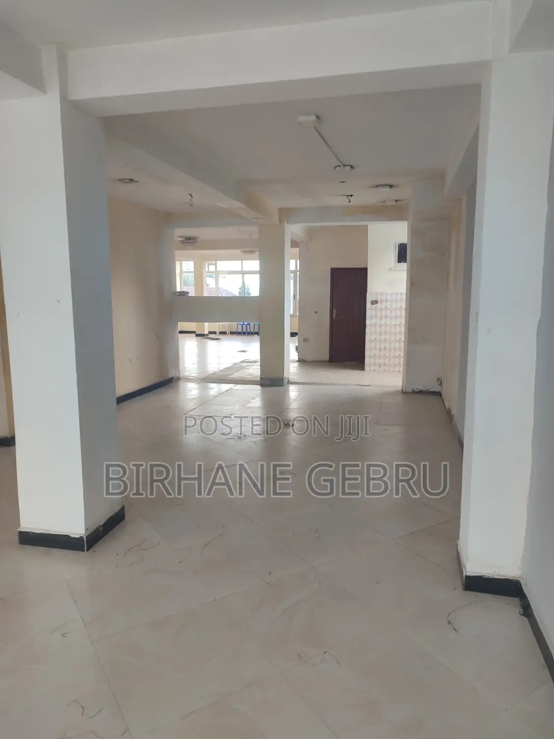 1st Floor Apartiment for Business Rent