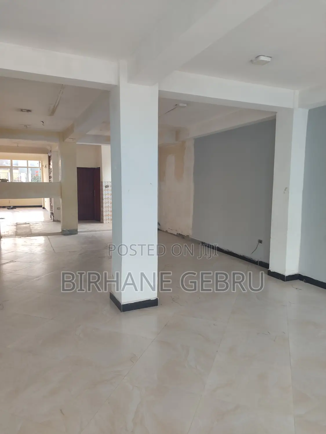 1st Floor Apartiment for Business Rent