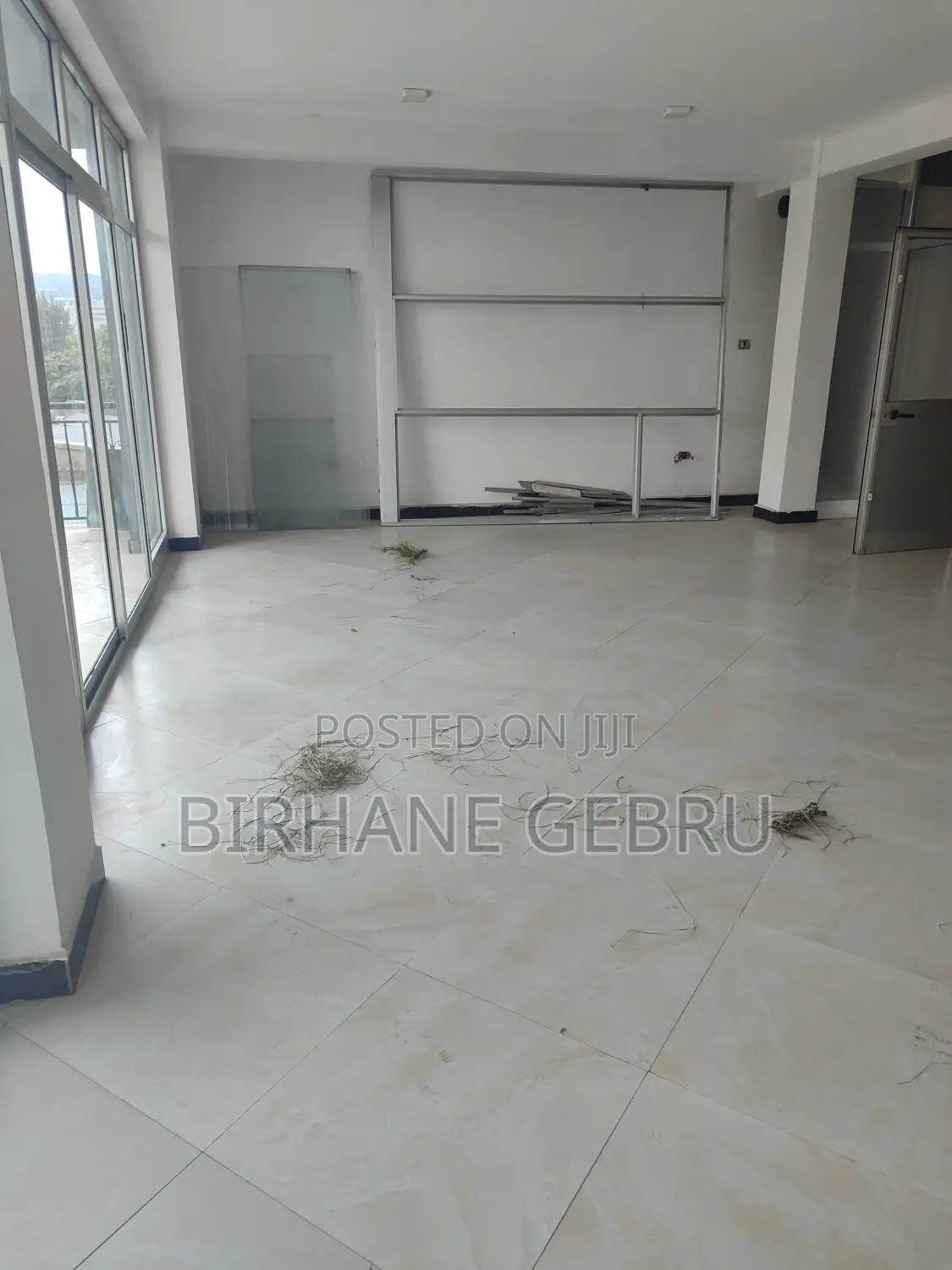 1st Floor Apartiment for Business Rent