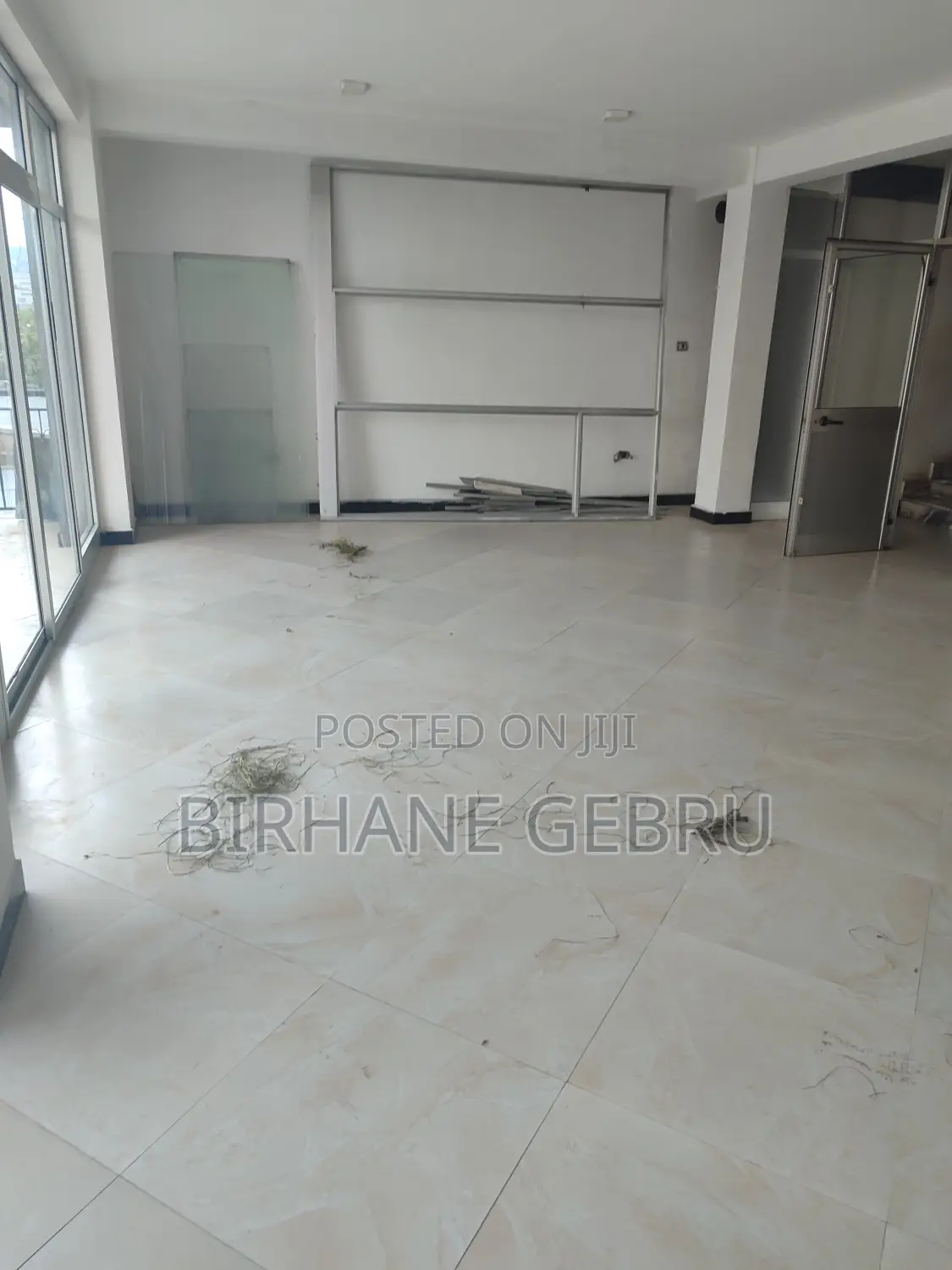 1st Floor Apartiment for Business Rent