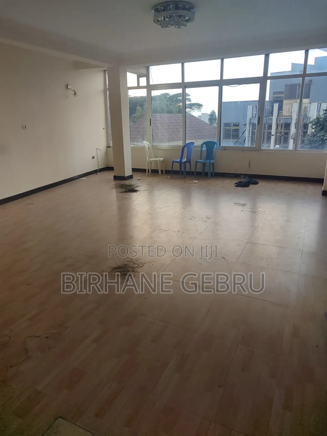1st Floor Apartiment for Business Rent