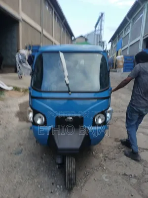 New Mahindra Centuro 2024 Blue