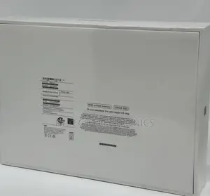 New Laptop Apple MacBook Pro 2022 M2 8GB Apple M2 SSD 256GB