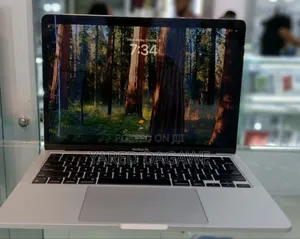 New Laptop Apple MacBook Pro 2022 M2 8GB Apple M2 SSD 256GB