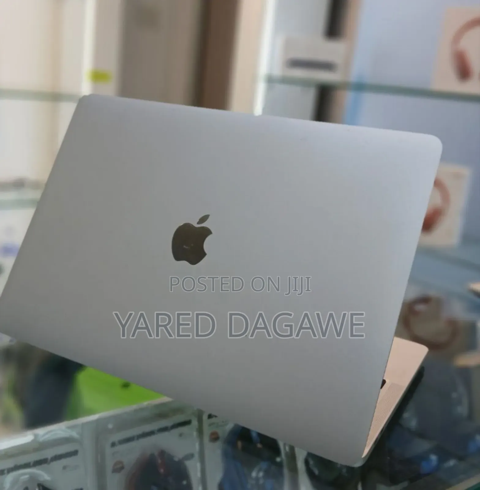 New Laptop Apple MacBook Pro 2022 M2 8GB Apple M2 SSD 256GB