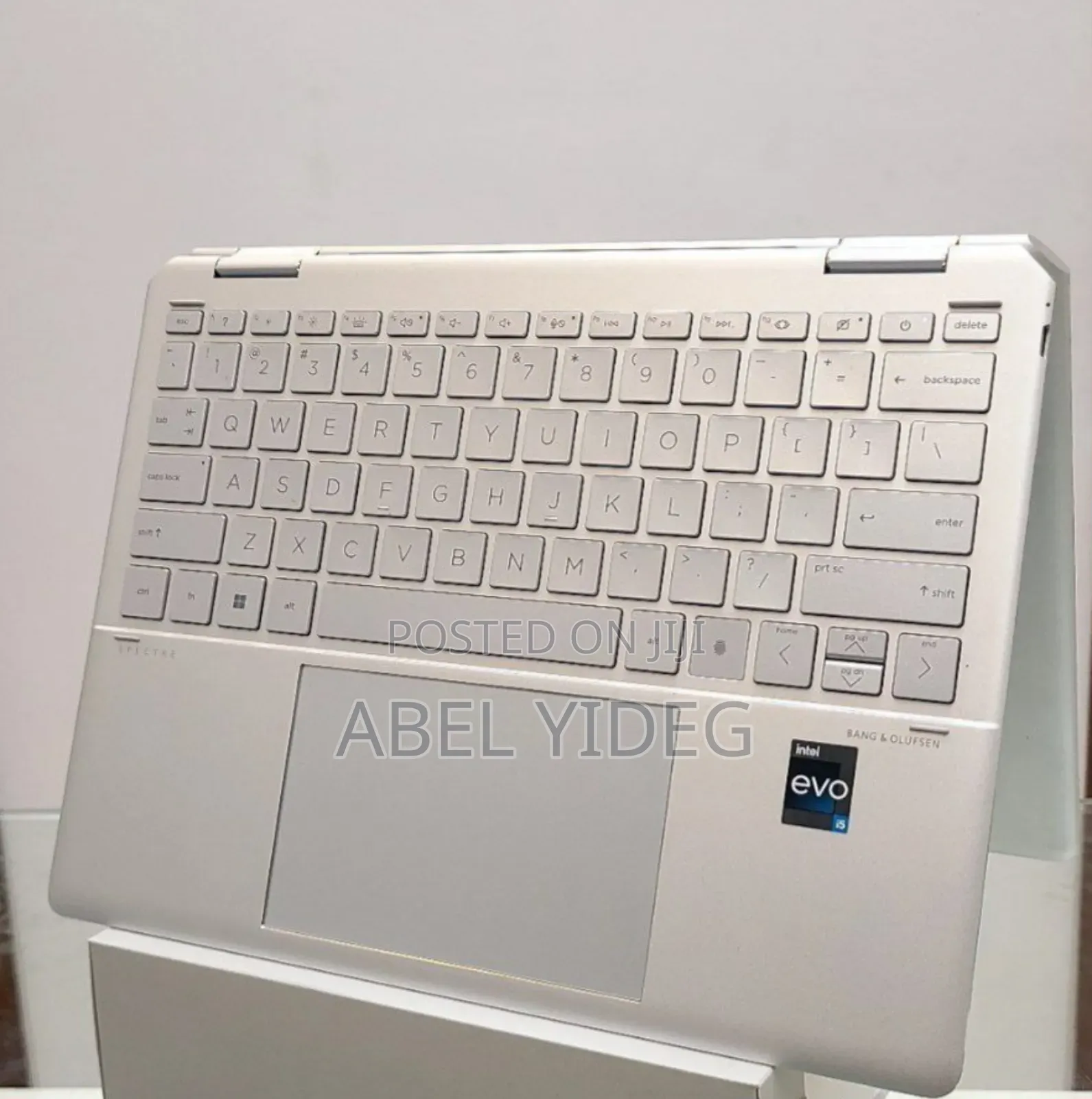 New Laptop HP Spectre X360 8GB Intel Core I5 SSD 512GB