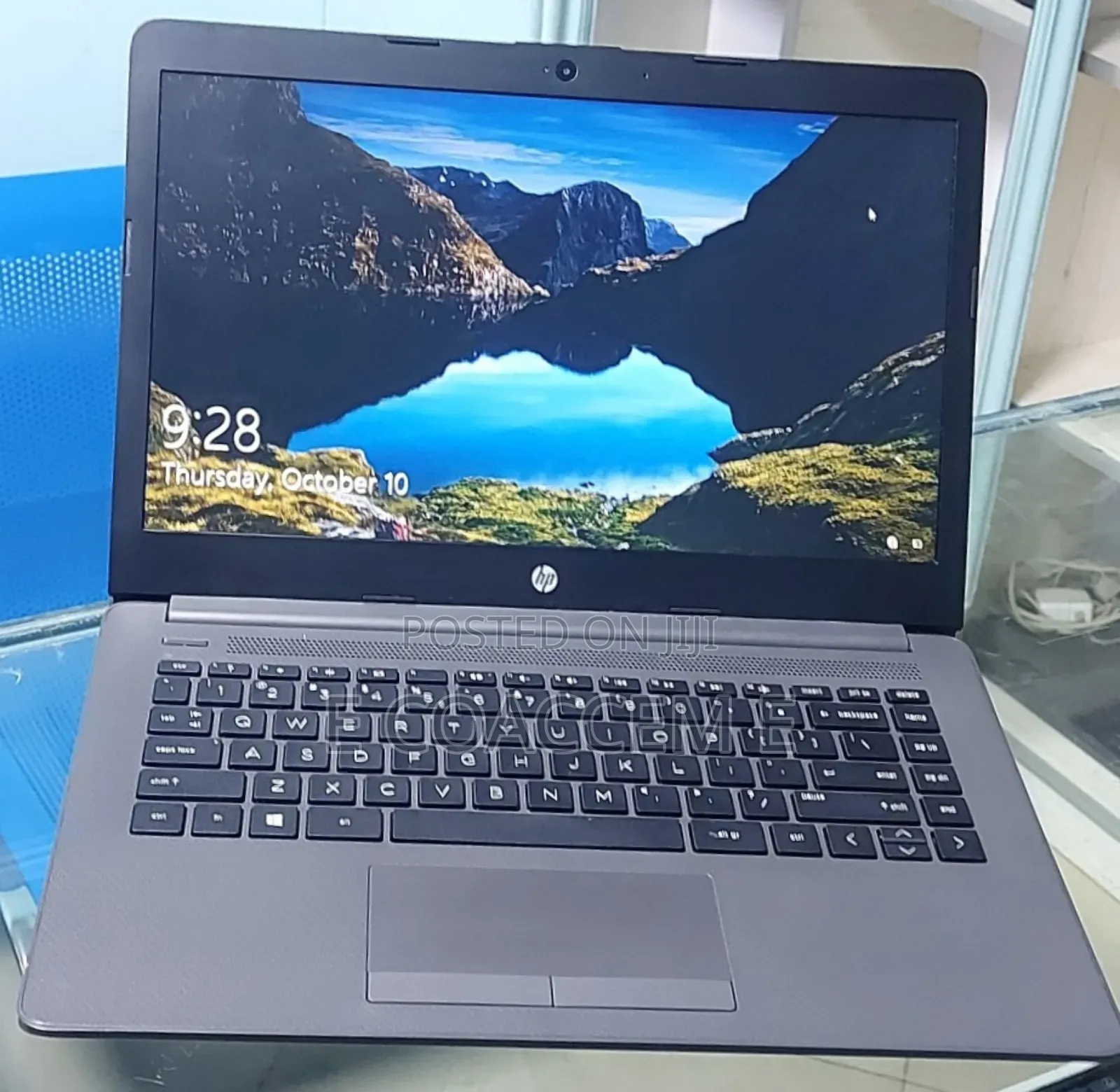 New Laptop HP 4GB Intel Core I3 SSD 1T