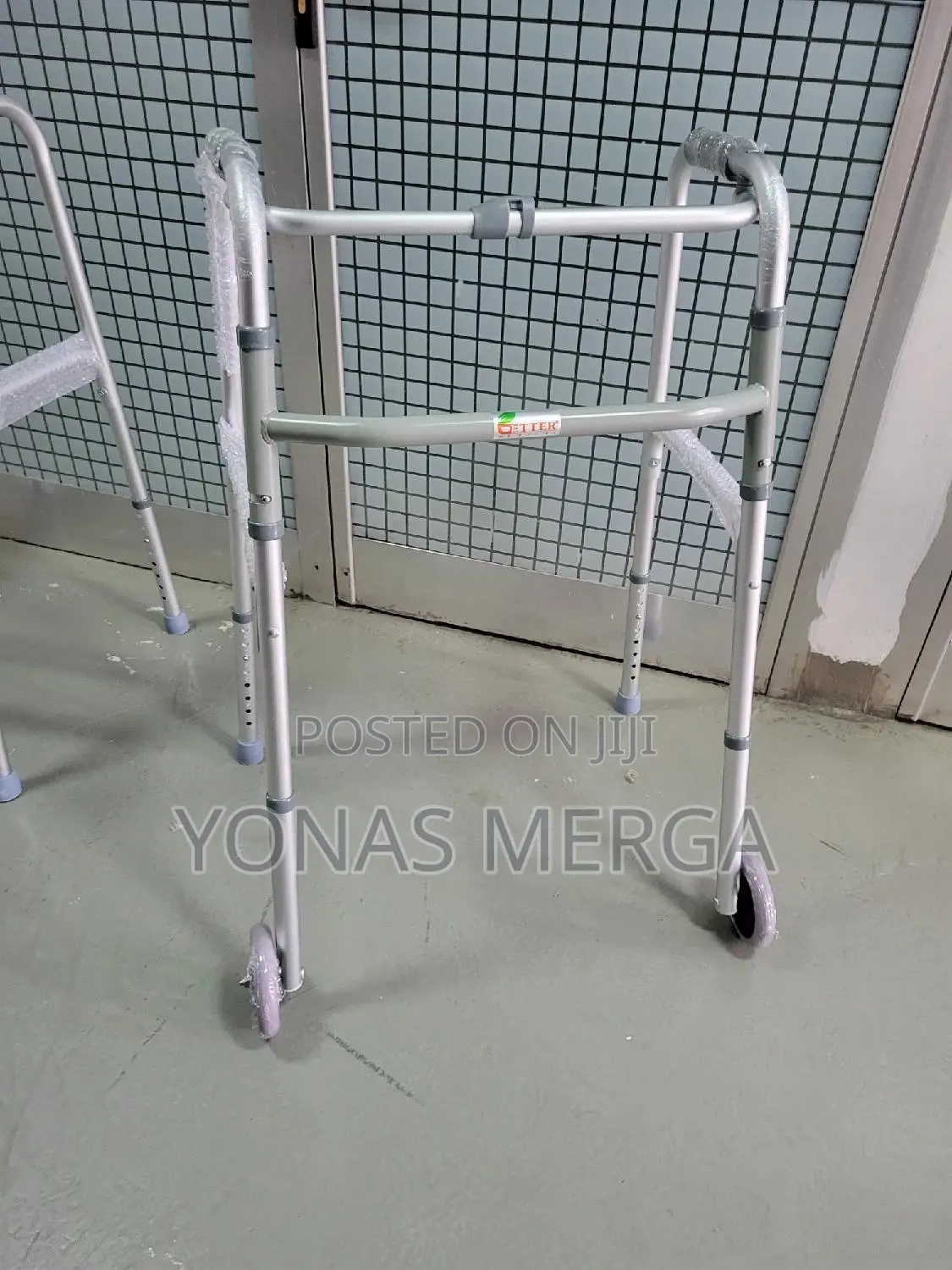 PORTABLE – Walker ፺"Premium Features: Our Bariatric Walker