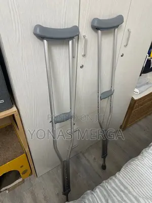Photo - Drive Medical Tall Adult Walking Crutches With Underarm Pad