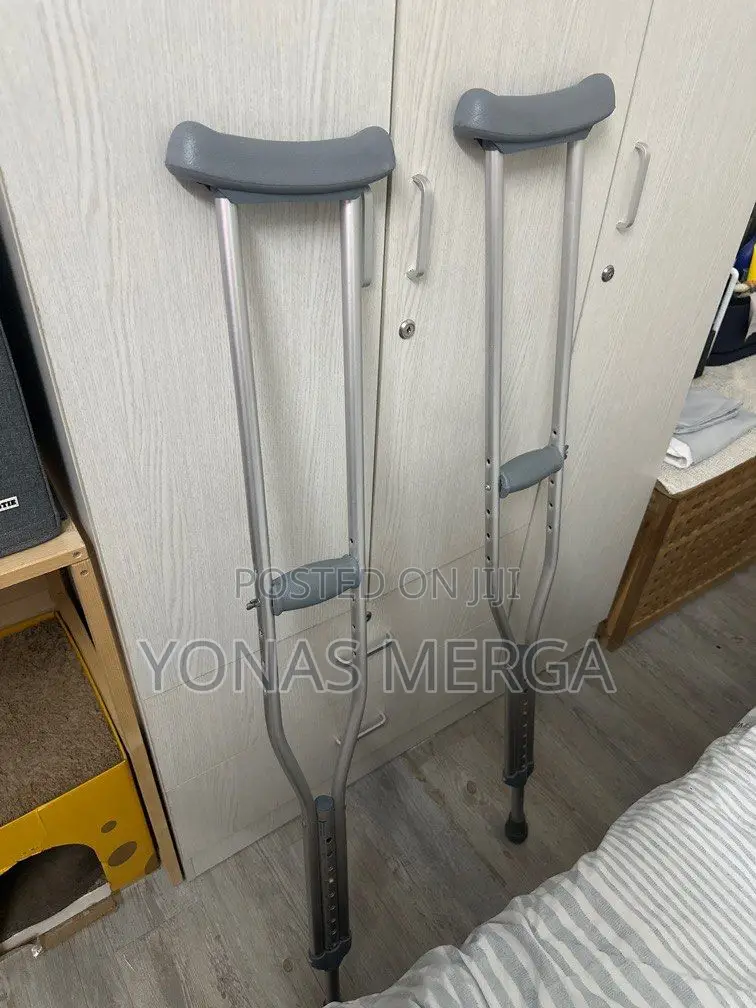 Drive Medical Tall Adult Walking Crutches With Underarm Pad