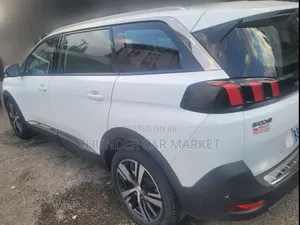 Peugeot 5008 2020 White
