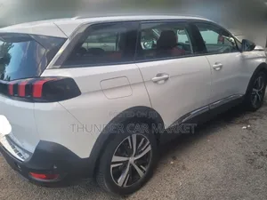 Peugeot 5008 2020 White