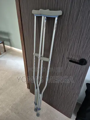 Crutches for Girls and Boys From 3'3" to 4'4" in Height