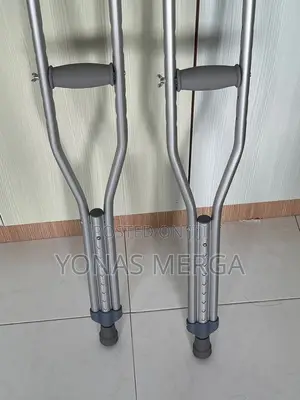 Crutches Easy Wing Nut Adjustments for Hand Grips/Durable