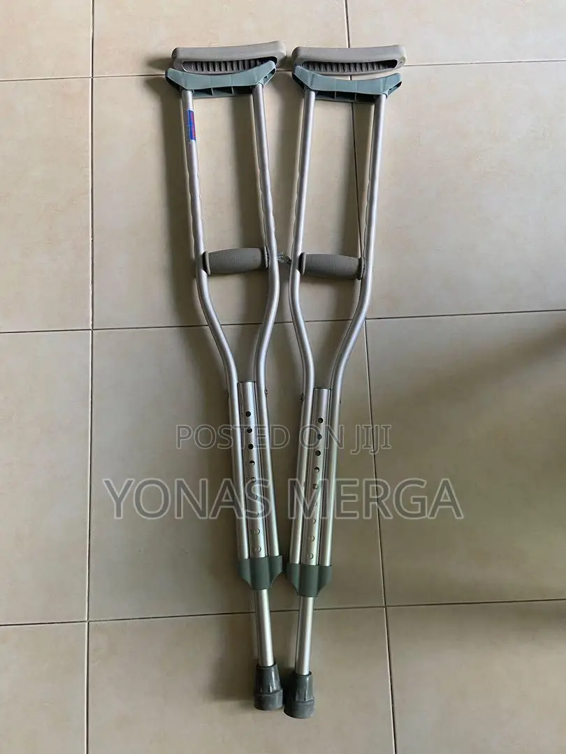 Crutch Provides Stability Durability
Underarm Height:Option