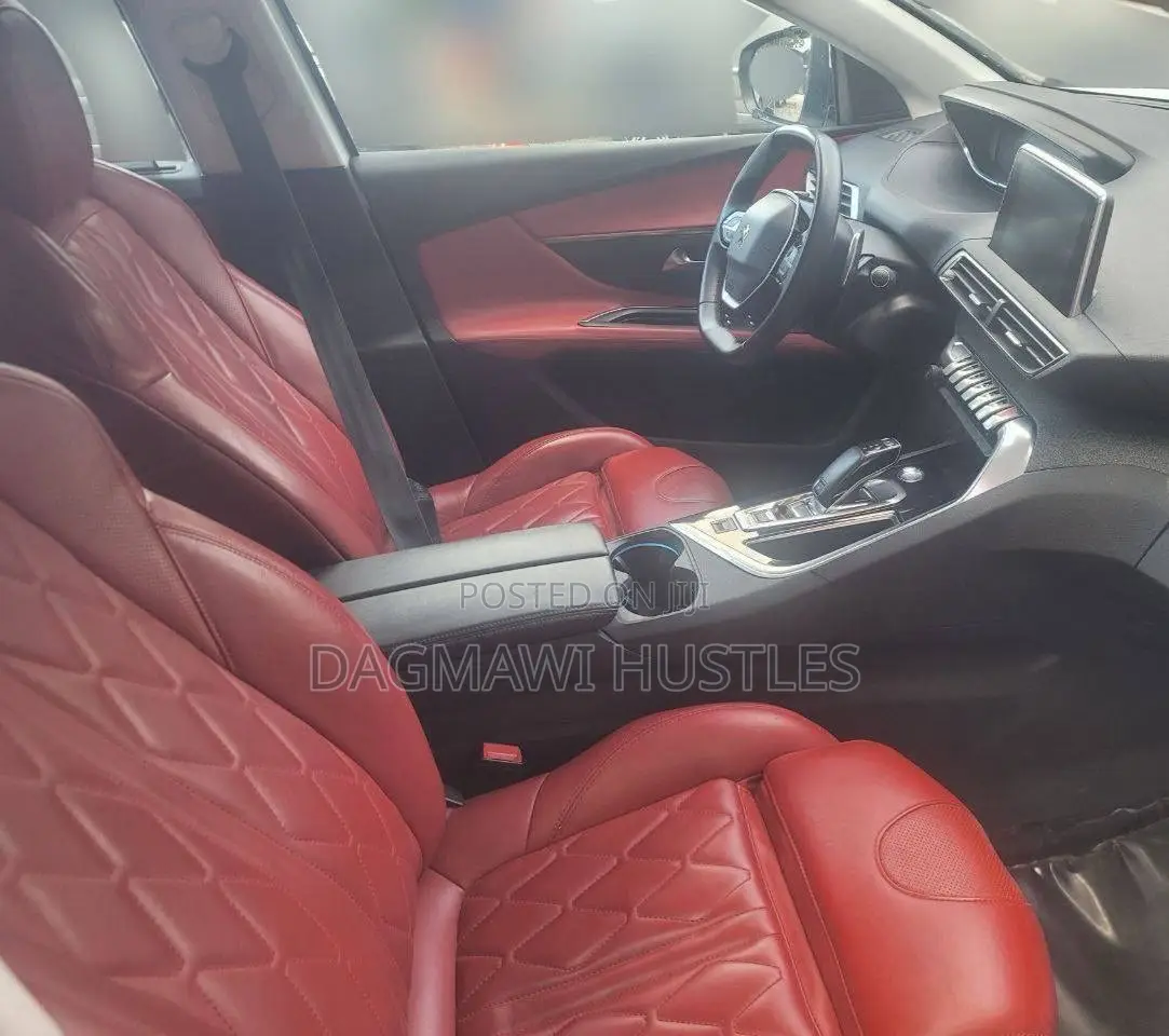 Peugeot 5008 2020 White