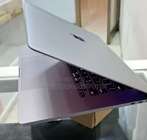 New Laptop Apple MacBook Pro 2018 32GB Intel Core I9 SSD 1T
