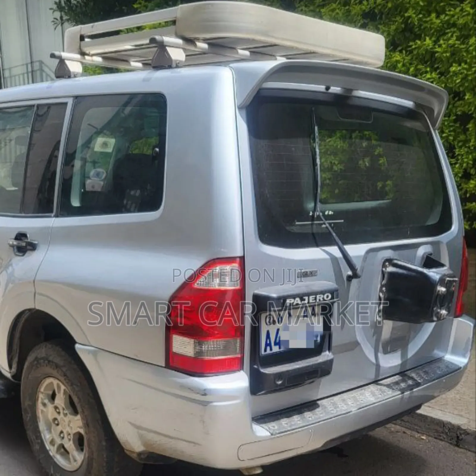 Mitsubishi Pajero 2004 Silver